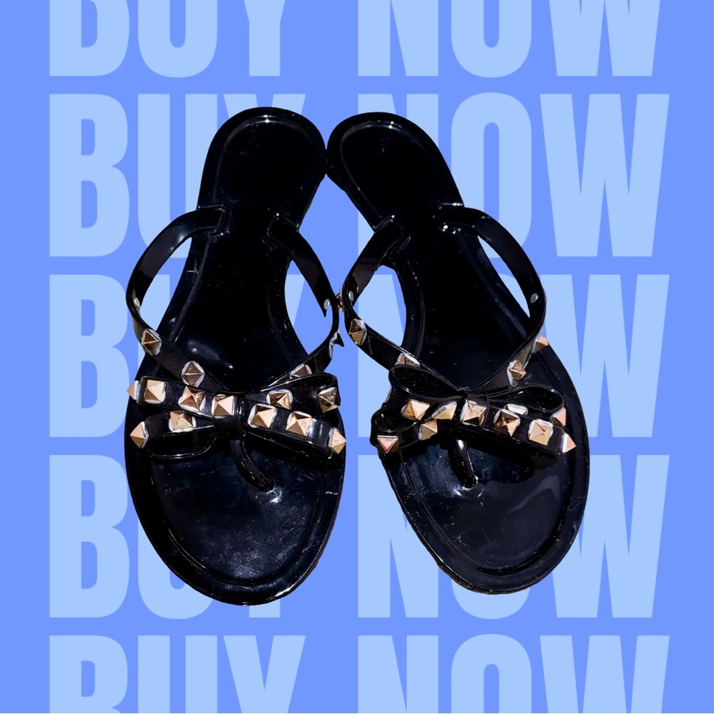 Gold embellished flip flops. Size 8 (39) Never Worn
